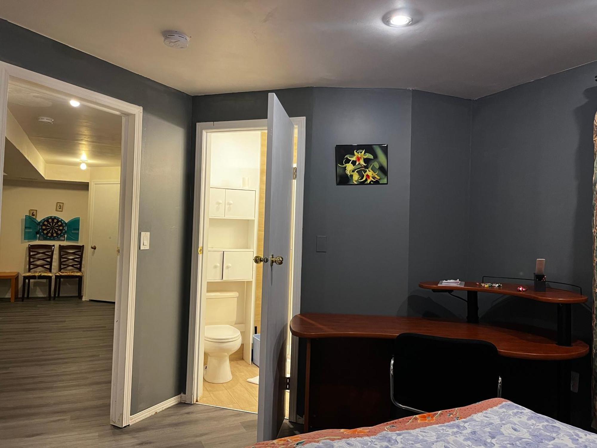 Hidden Valley New Basement Suite With Private Bathroom! Calgary Luaran gambar